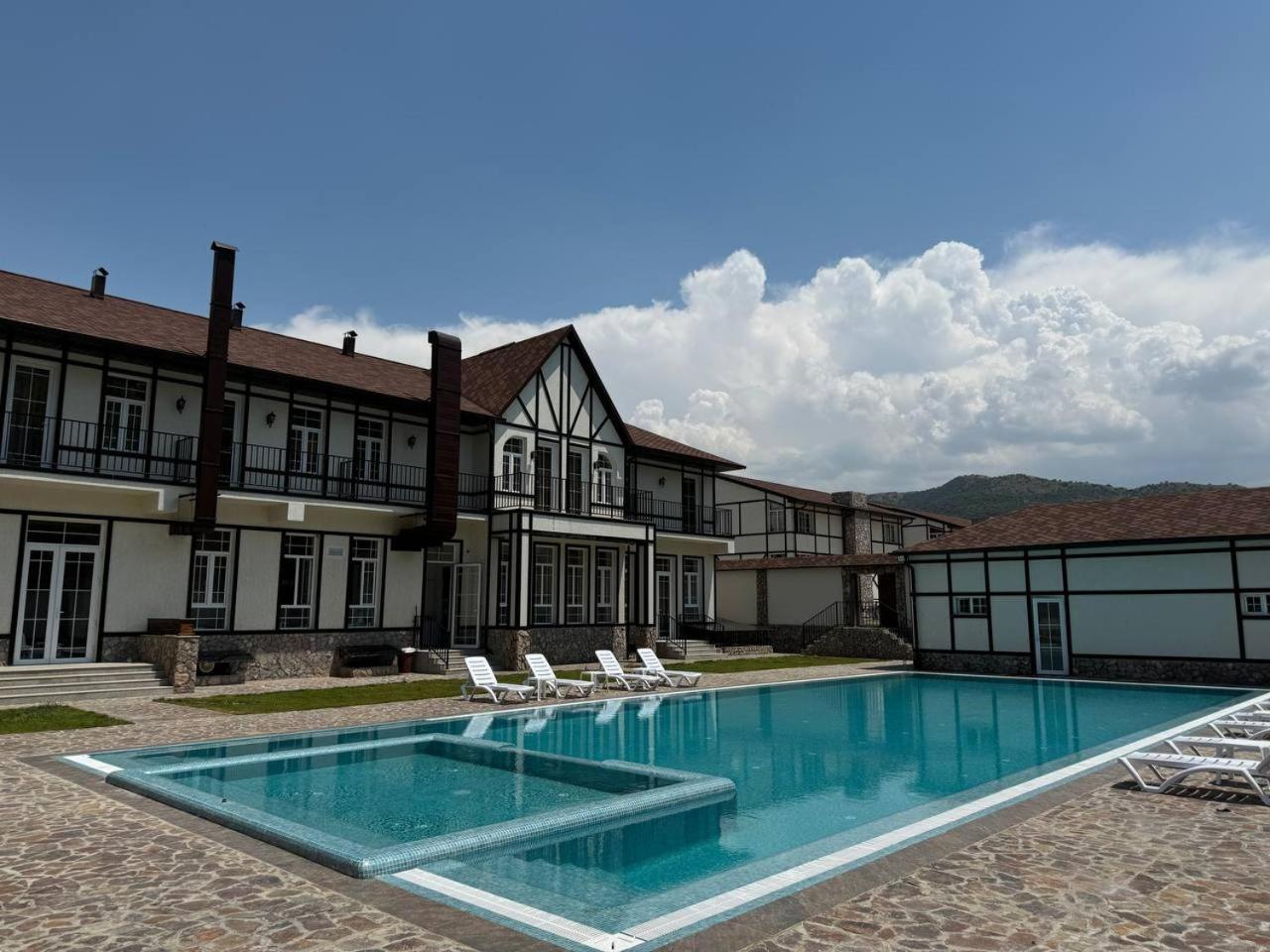 Pana Hotel Gazalkent エクステリア 写真